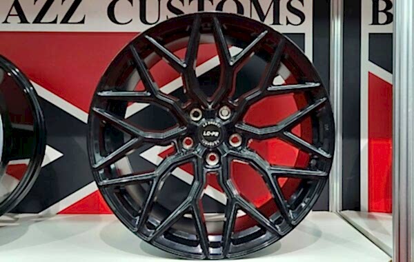 LCP2 schwarz 9×20/10×20/11×20, 5×112/5×114.3/5×120 Preis pro Stück: 549,99€/649,00€/749,00€ 2