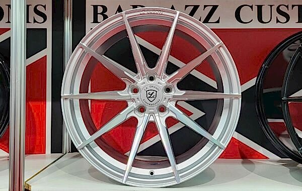 LCP11 silber 9×21/10.5×21 5×112/5×114.3/5×115/5×120 Preis pro Stück: 649,99€/749,00€ 2