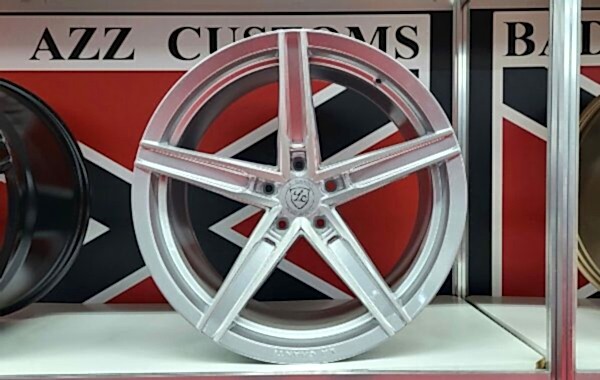 LCP8 silber 9×20/10×20/10.5×20/11×20, 5×112/5×114.3/5×115/5×120 Preis pro Stück: 549,99€/649,00€/649,00€/749,00€ 2
