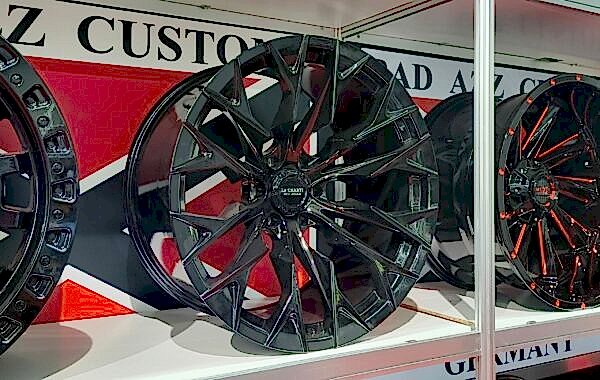 OF14 11.5×22 schwarz glanz 1
