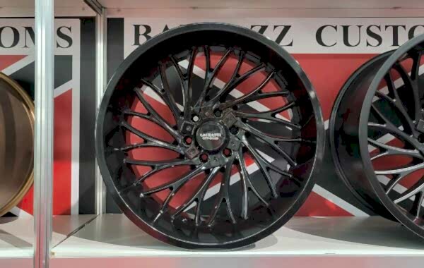 OF21 12×22 schwarz glanz 2