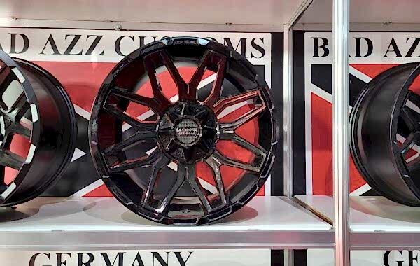 OF4 10×20 schwarz glanz 2