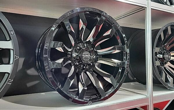 OF7 12×22 schwarz silber 1
