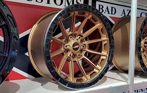 LC-OF36 10×20 schwarz bronze 1